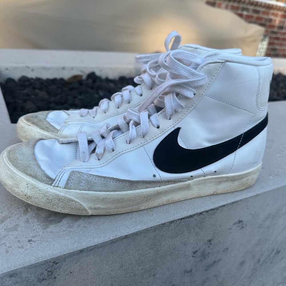 Nike Classic White and Black High-Tops